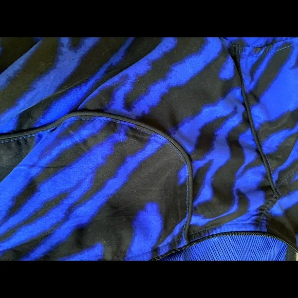 Activology Blue/Black Print Jacket - Picture 6 of 8